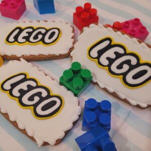 Piernik Lego.